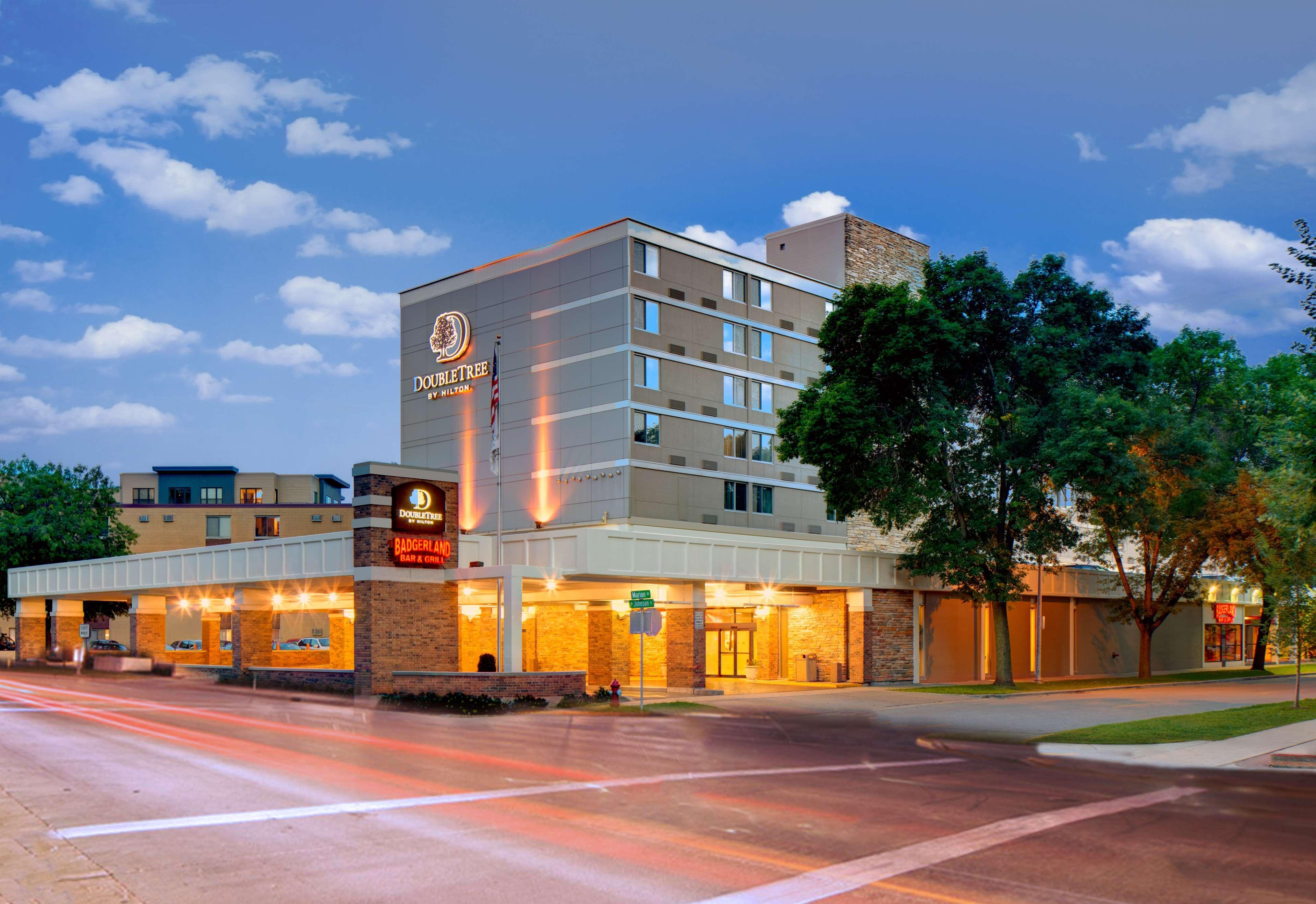 Hotel Doubletree By Hilton Madison Downtown Extérieur photo